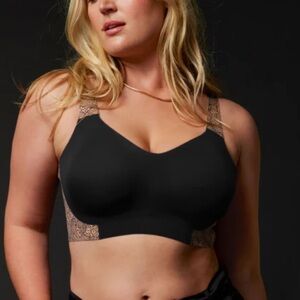 EVELYN & BOBBIE Size 3X Black Beyond Bra - Wireless